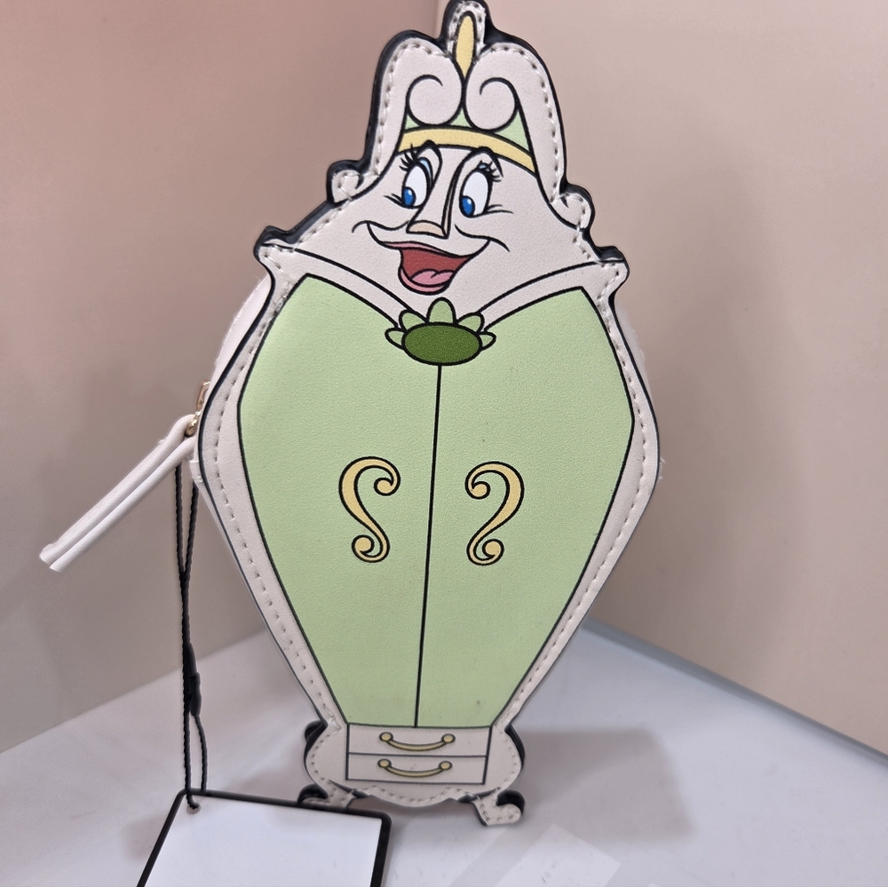💚🔹️Disney 🔹️Beauty and the Beast Madame De La Grande The Wadrobe Coin Purse - Picture 10 of 10